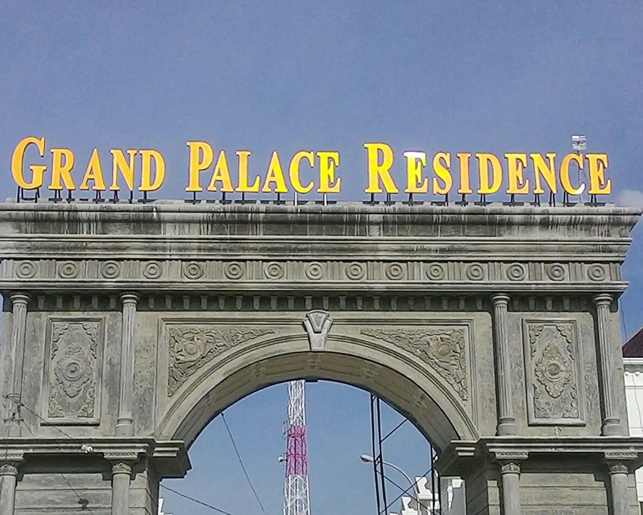 Grand Palace Residence
